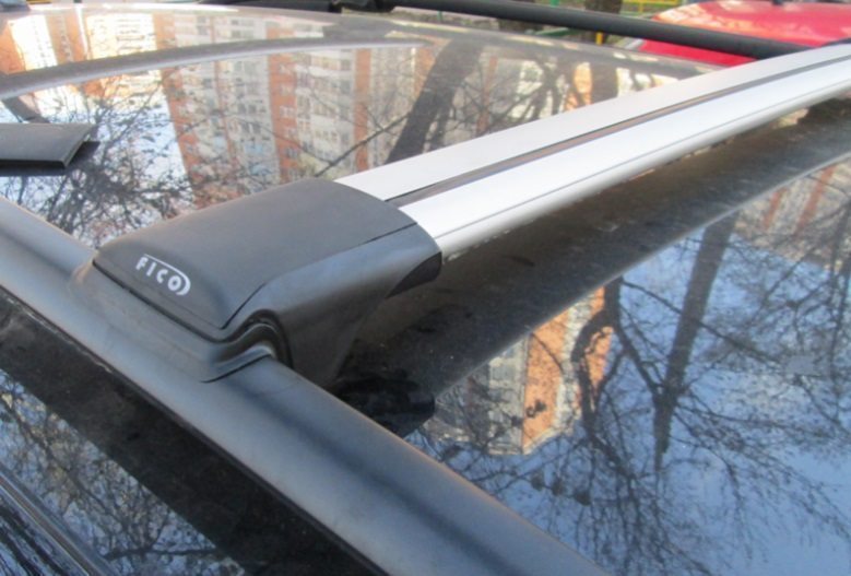 Багажник на крышу Fico R46 (серебристый)